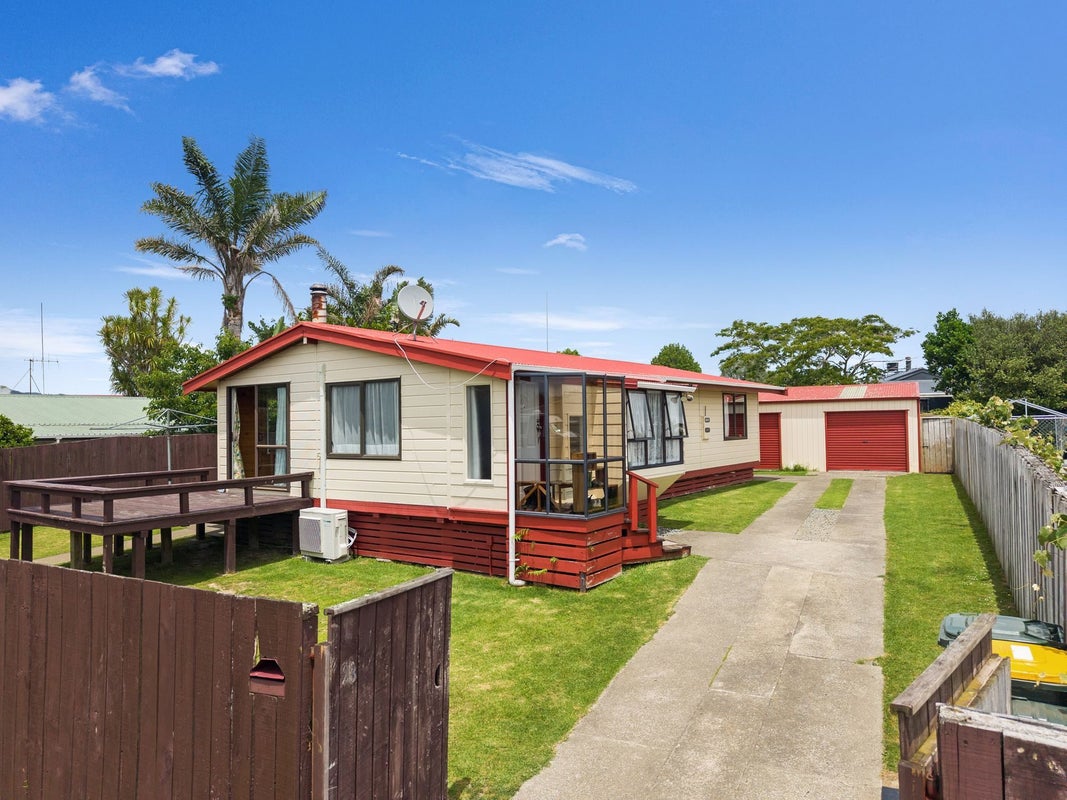 23 Awatapu Drive, Whakatane, Whakatane - Carousel 1