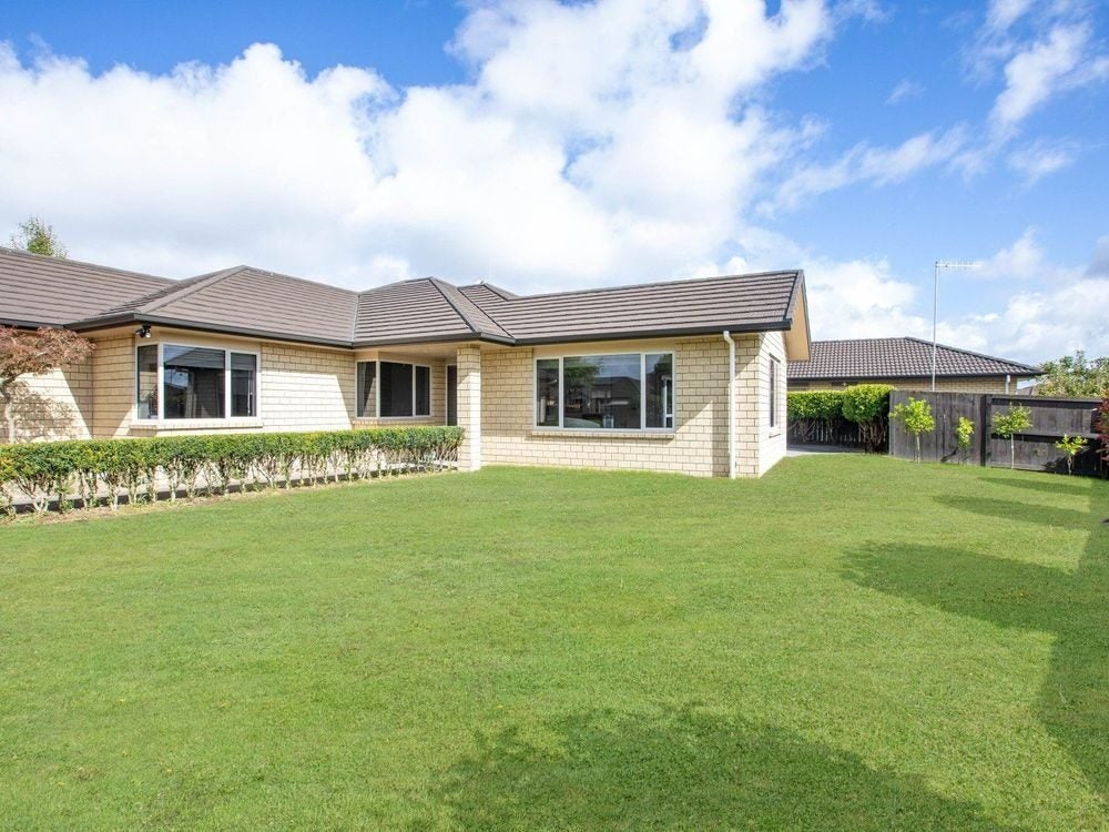 1 Whitney Place, Rototuna North, Hamilton - Carousel 17