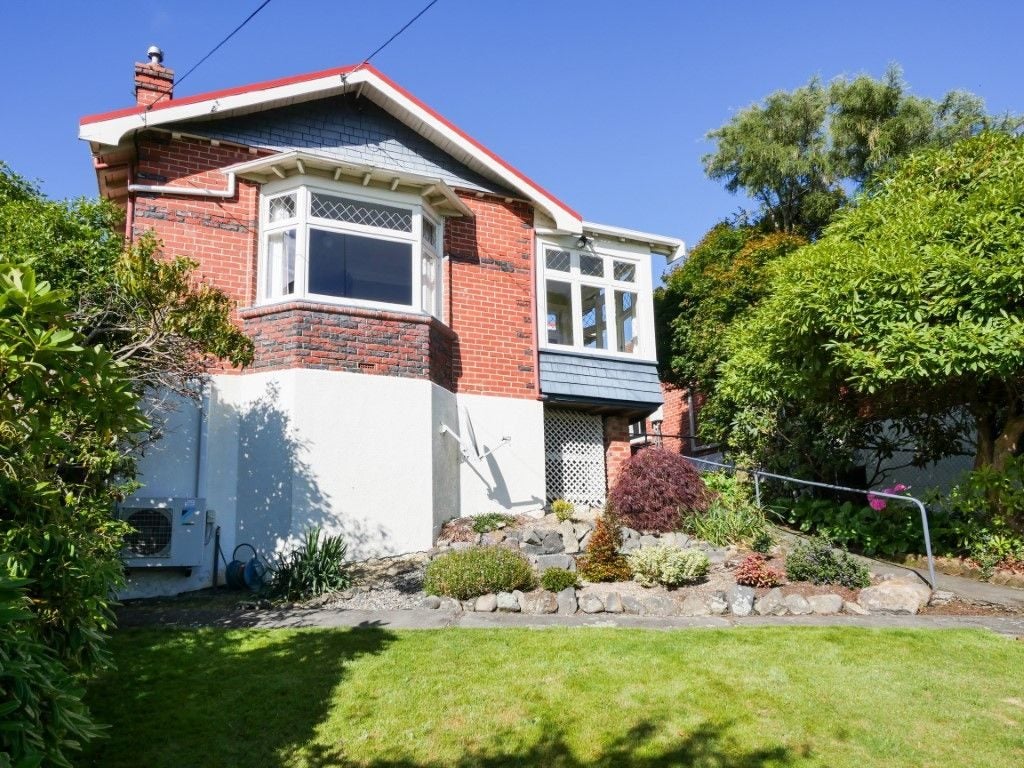 26 Charlotte Street, Roslyn, Dunedin - Carousel 1