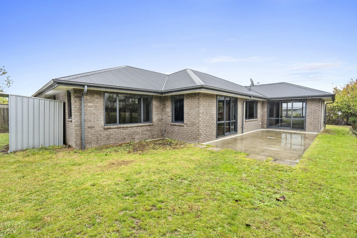 18 Alford Place, Huntington, Hamilton - Carousel 16