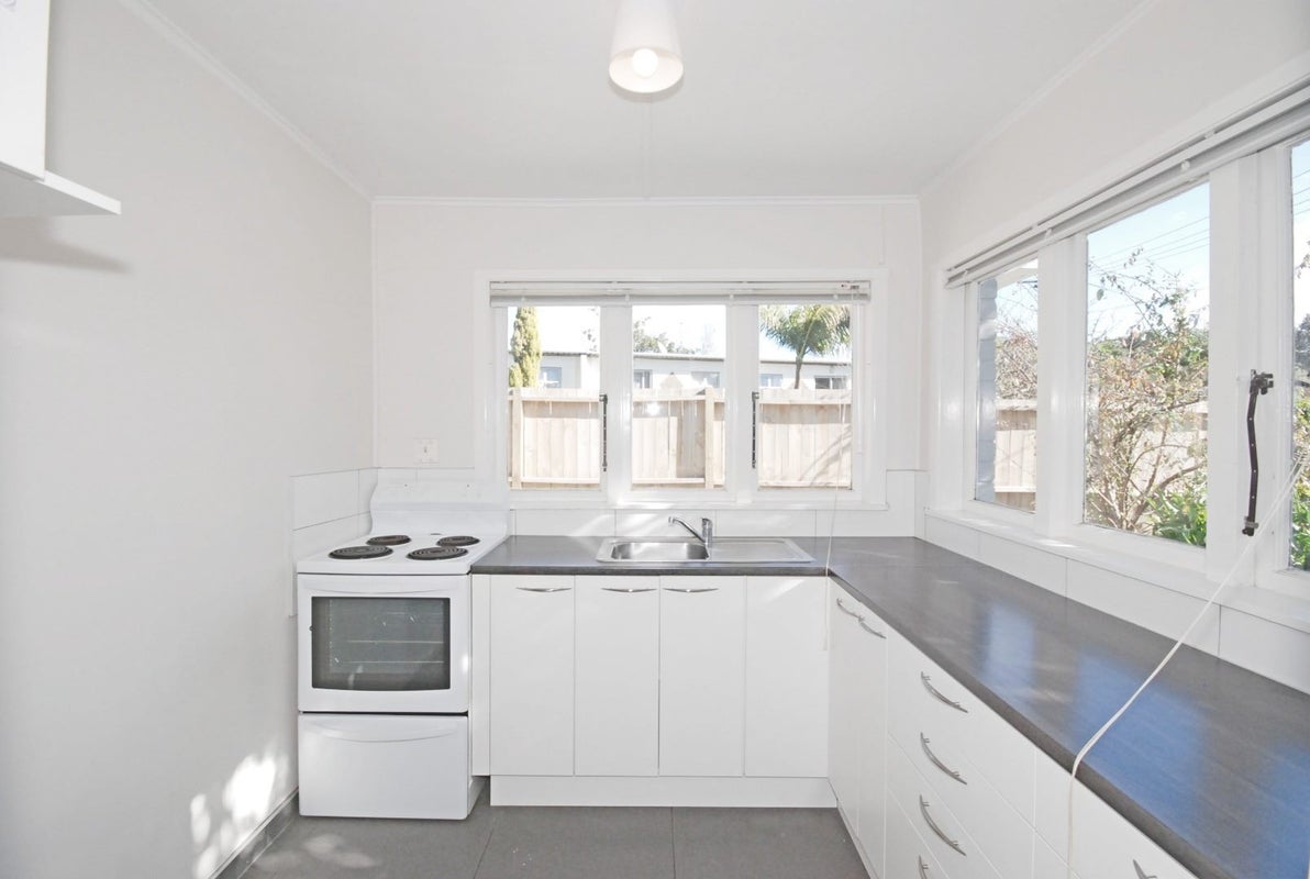 1/13 Clare Place, Mount Wellington, Auckland - Carousel 15