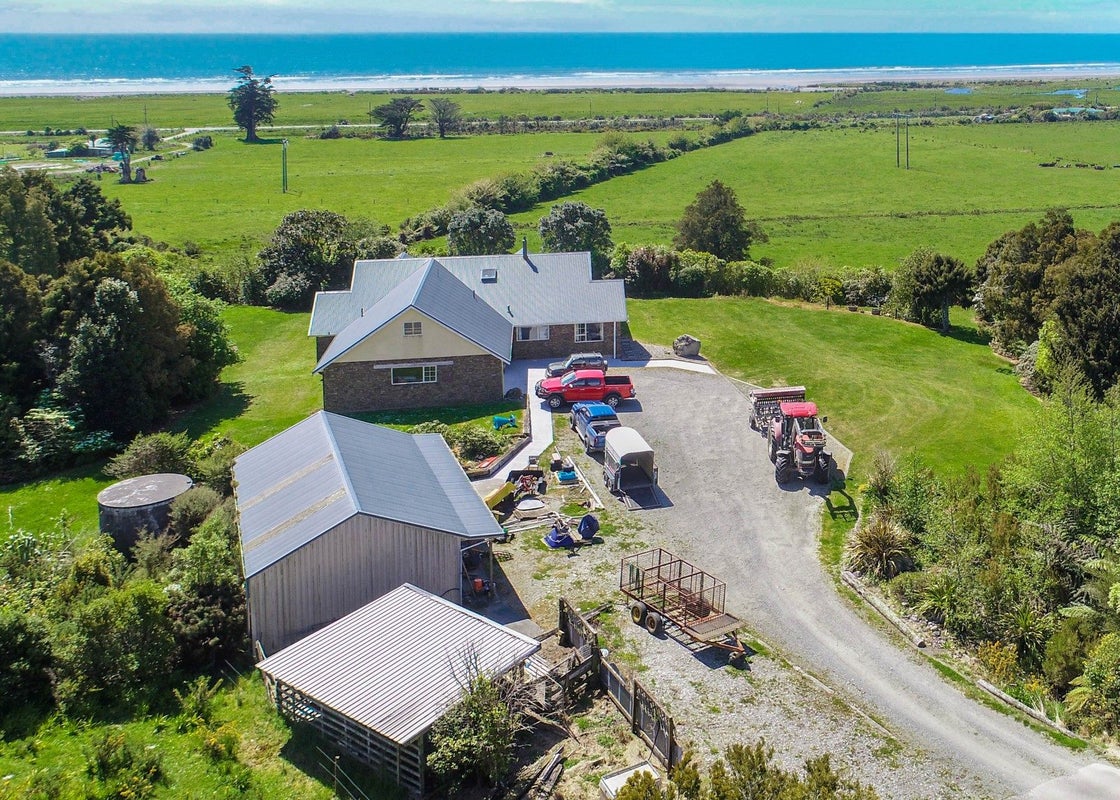 62 Bulls Road, Cape Foulwind, Buller, West Coast - Carousel 2