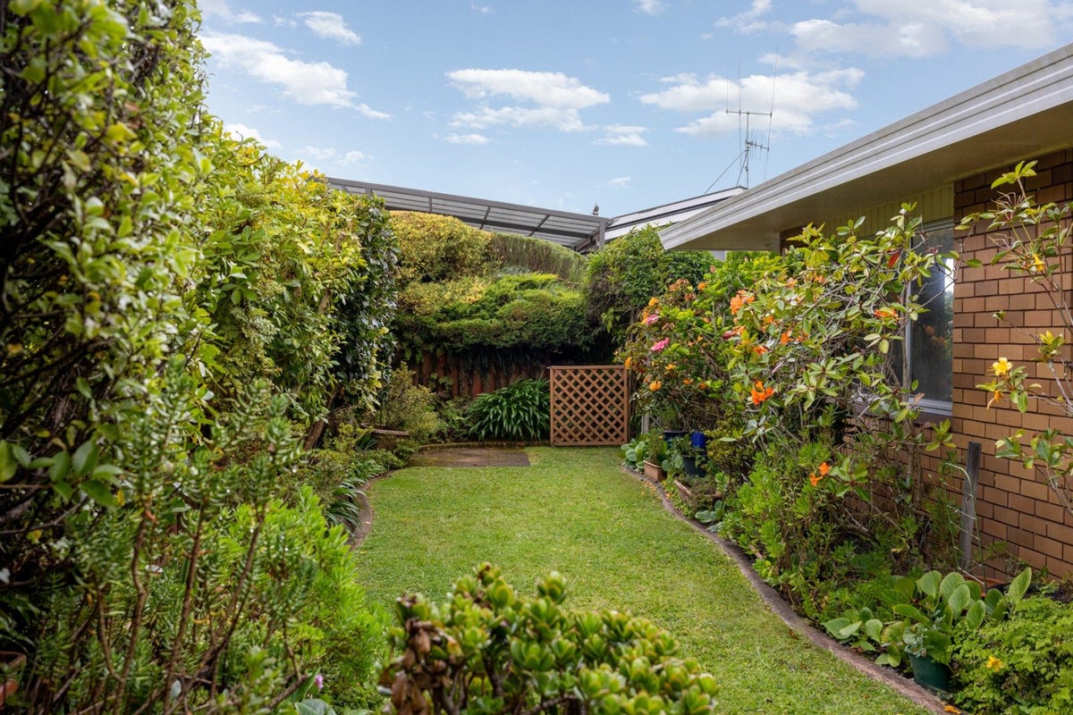 5A Highfield Crescent, Brookfield, Tauranga - Carousel 13