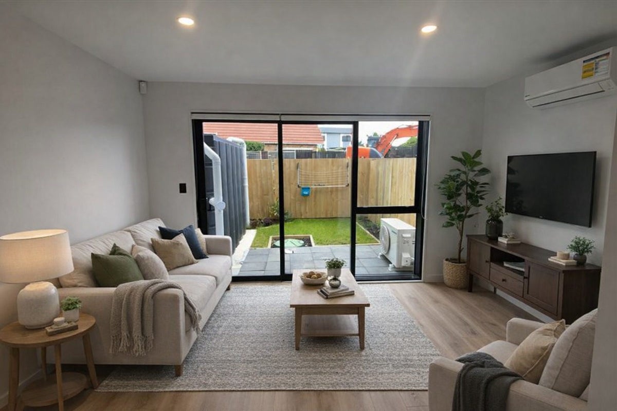 5/358 Main Road, Huapai, Kumeu - Carousel 1