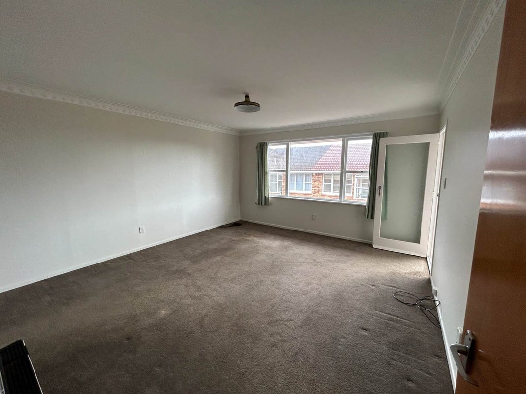 1/25 Mount Albert Road, Mount Albert, Auckland - Carousel 2