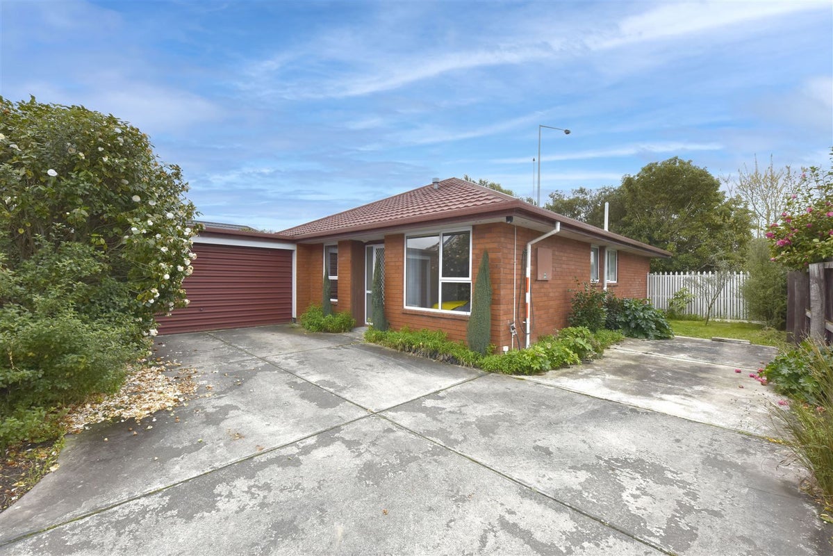 2/33 Kintyre Drive, Broomfield, Christchurch - Carousel 1