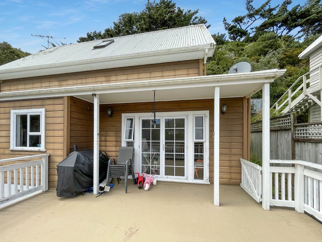 24 Vancouver Street, Kingston, Wellington - Carousel 9