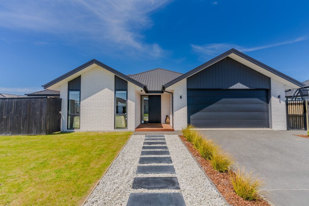 6 Arrowsmith Drive, Halswell, Christchurch - Carousel 1