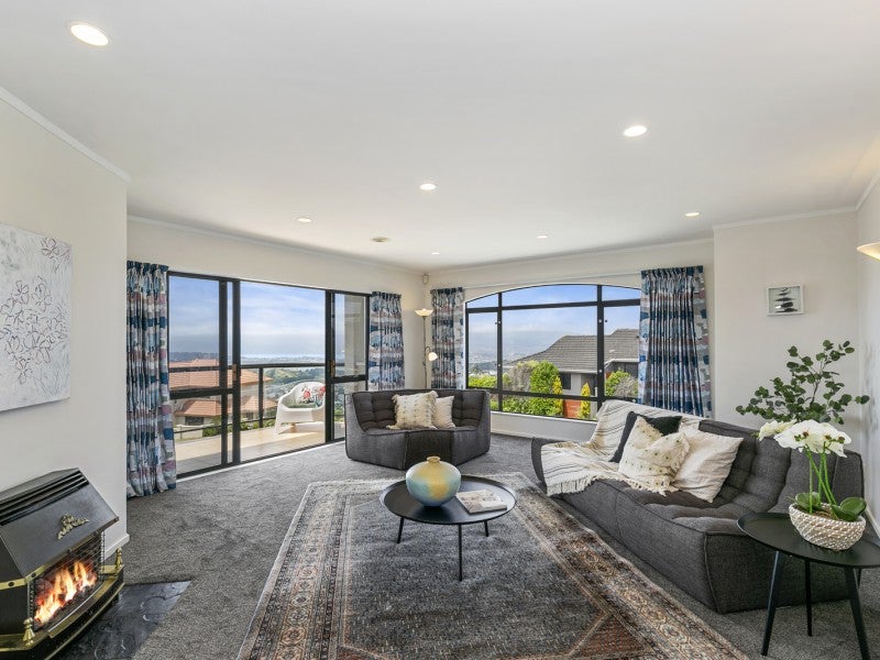 1 Monteith Grove, Brooklyn, Wellington - Carousel 1