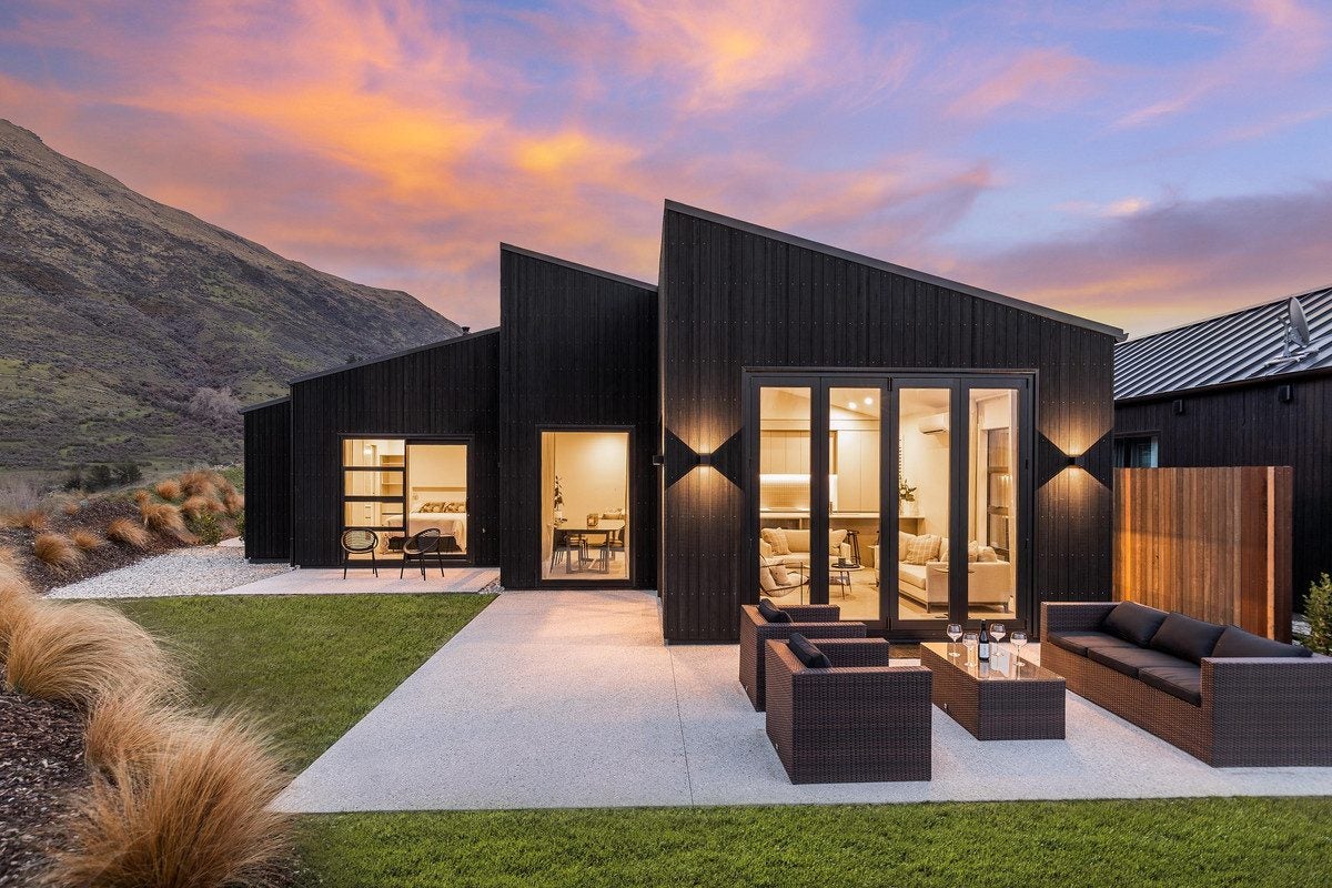 23 Alps View Place, Lake Hayes, Queenstown - Carousel 2