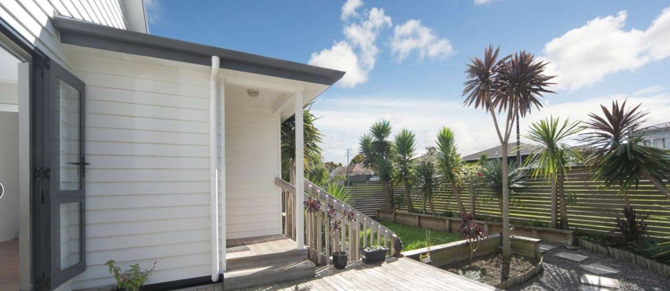 50 Alverston Street, Waterview, Auckland - Carousel 12