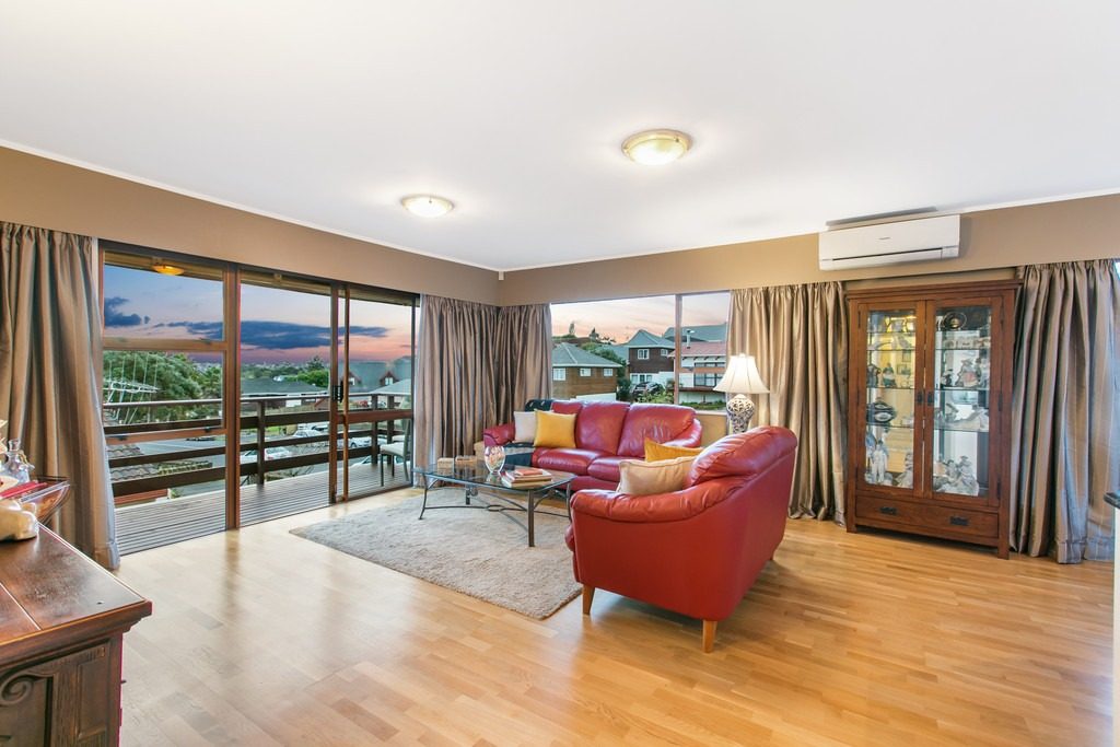 34 Stranolar Drive, Mount Roskill, Auckland - Carousel 2