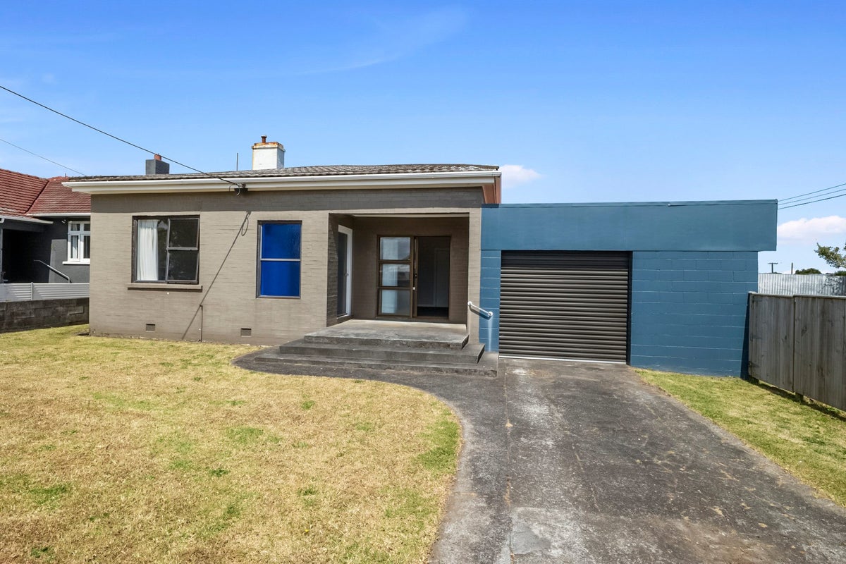 46 Doone Street, Lynmouth, New Plymouth - Carousel 13