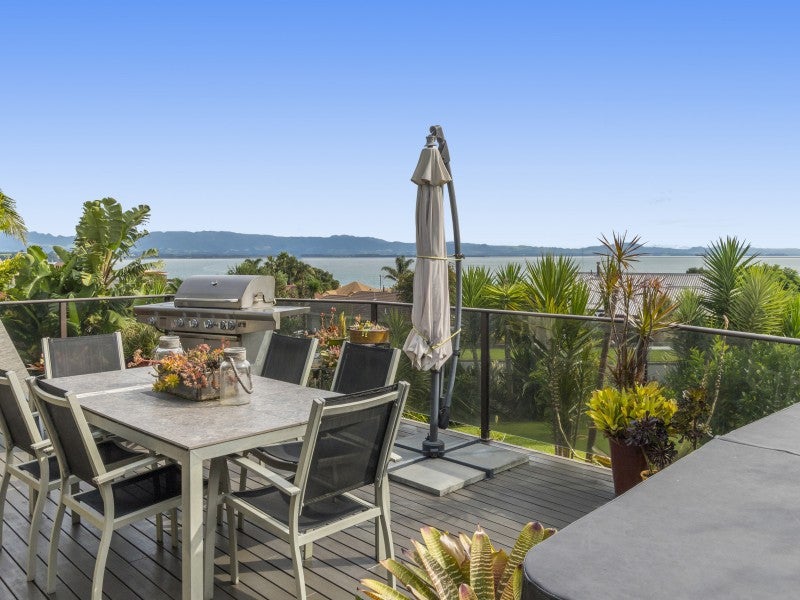 2 Ruamoana Place, Omokoroa, Omokoroa - Carousel 1
