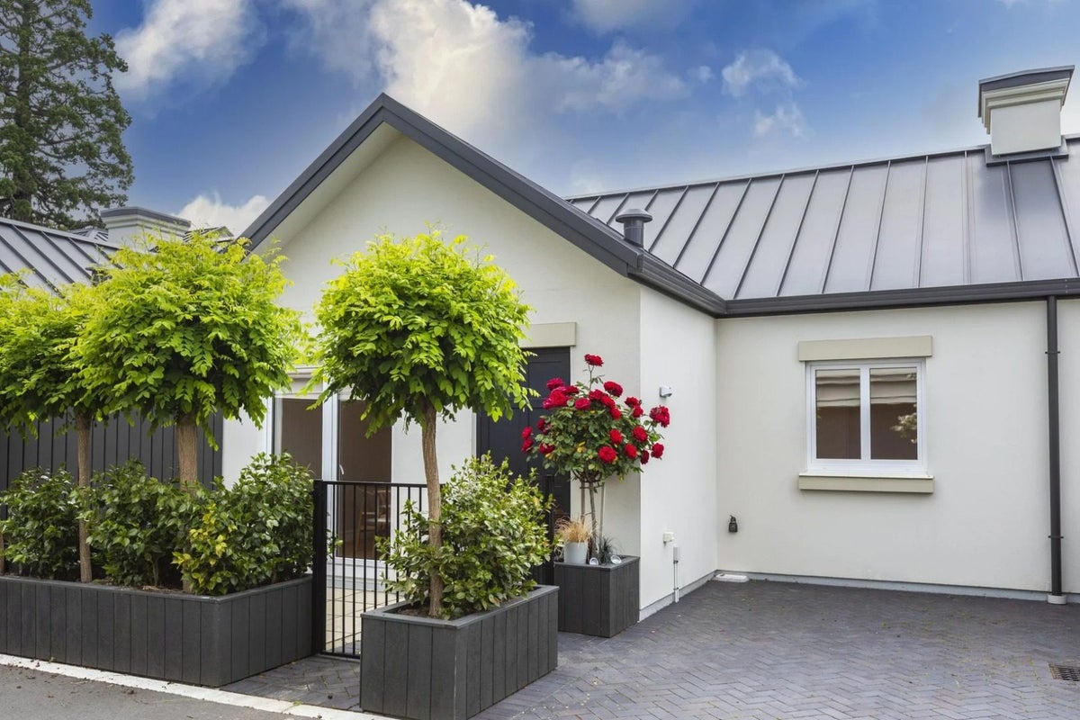 3 John Britten Lane, Riccarton, Christchurch - Carousel 2