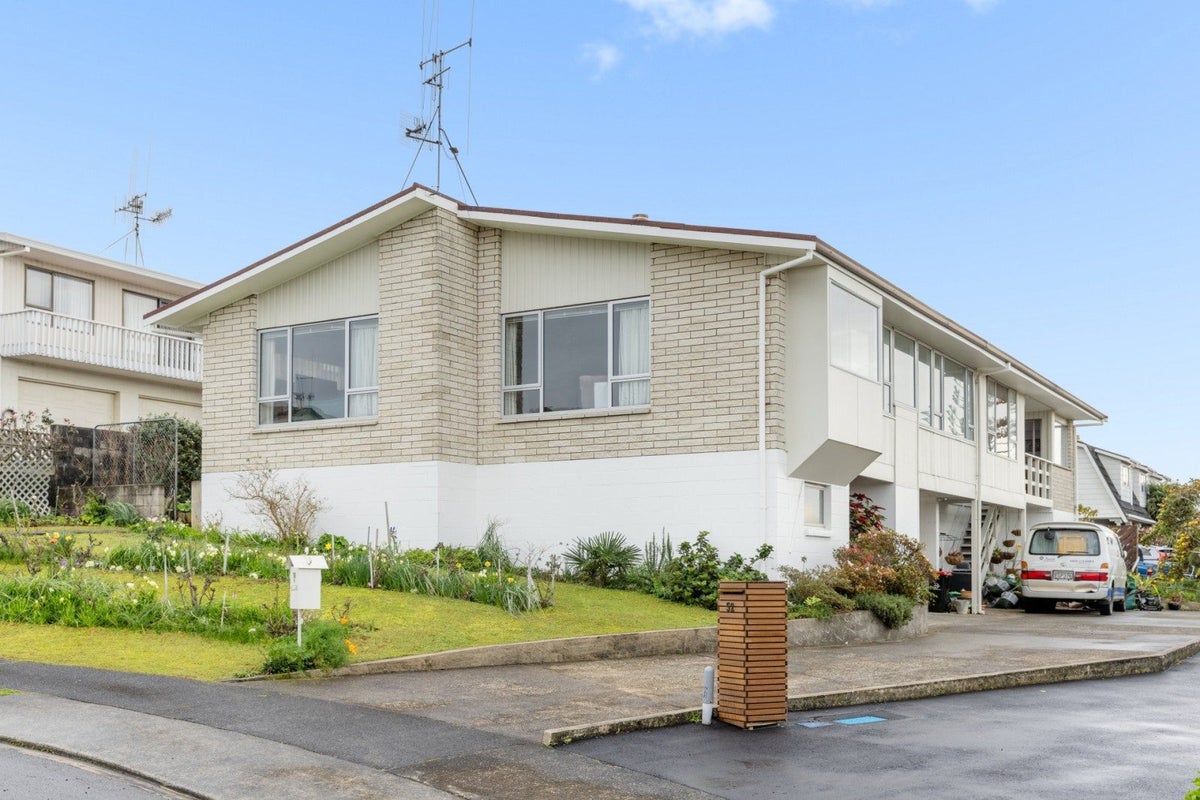 50 Whitaker Street, Otumoetai, Tauranga - Carousel 1