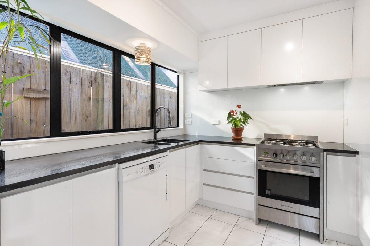 69A Rockfield Road, Penrose, Auckland - Carousel 2