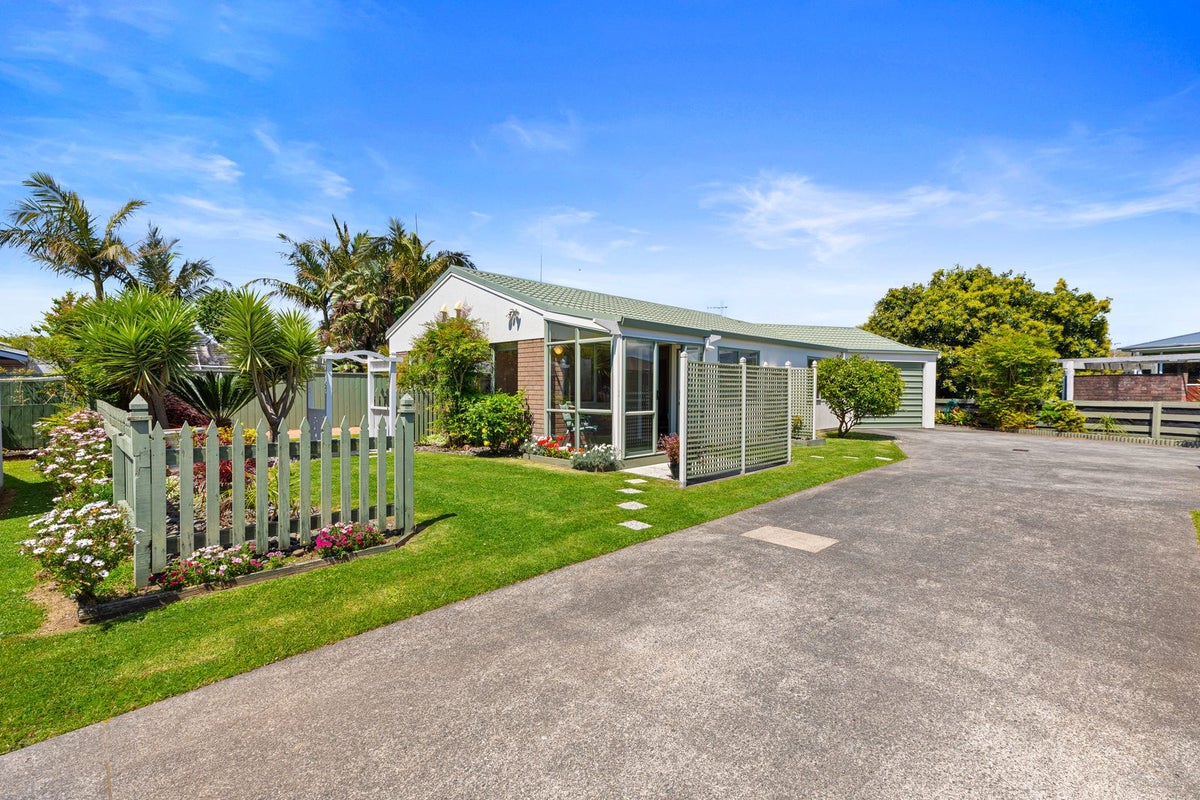 70B Chadwick Road, Greerton, Tauranga - Carousel 1