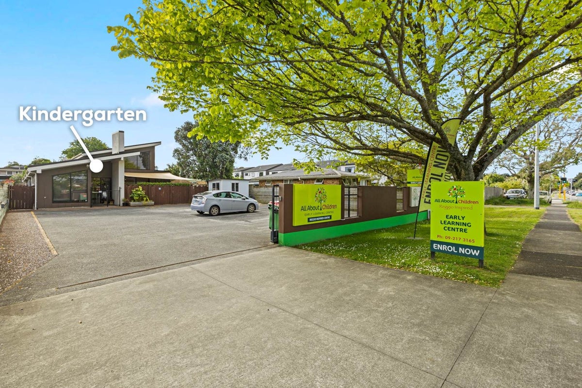 425B Great South Road, Opaheke, Papakura - Carousel 9