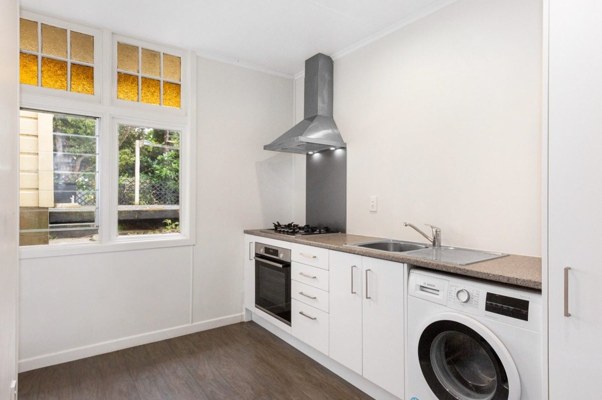 46 Konini Road, Hataitai, Wellington - Carousel 7