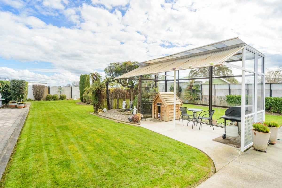 20 Bendigo Street, Cloverlea, Palmerston North - Carousel 2