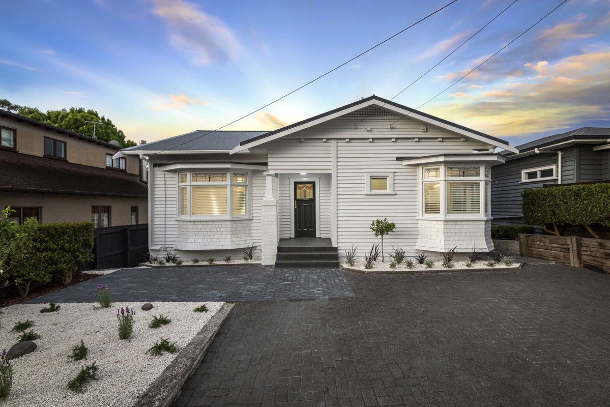 29 Tuarangi Road, Grey Lynn, Auckland - Carousel 1