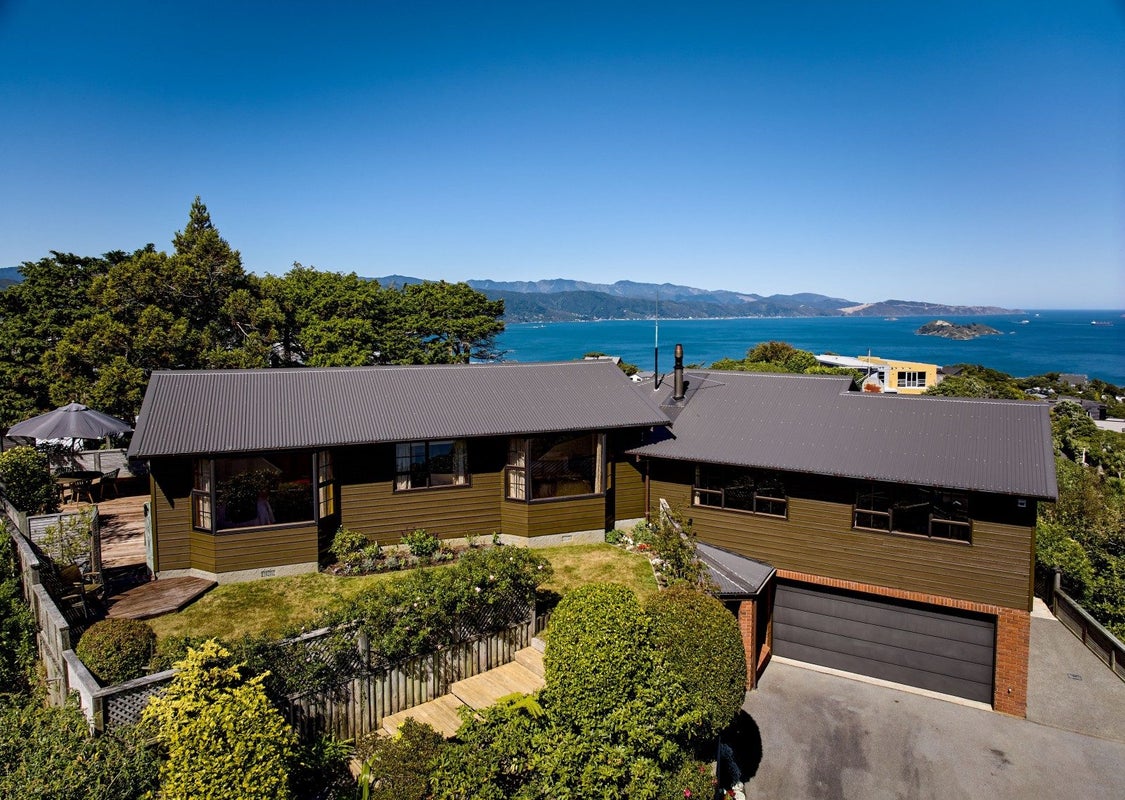 63 Maungaraki Road, Korokoro, Lower Hutt - Carousel 1