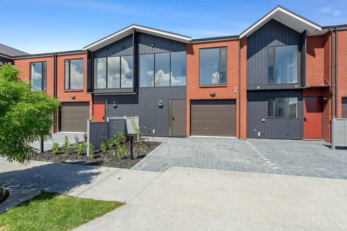 9 Propeller Avenue, Whenuapai, Auckland - Carousel 1