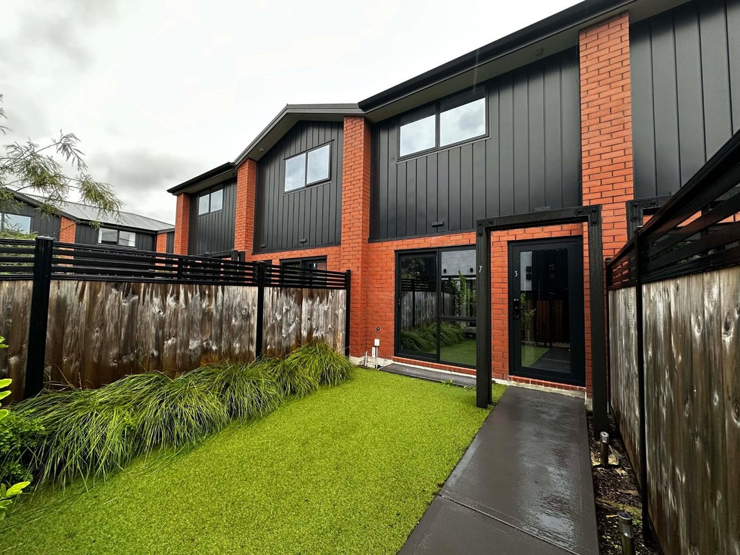 3/7 Macky Street, Taita, Lower Hutt - Carousel 2