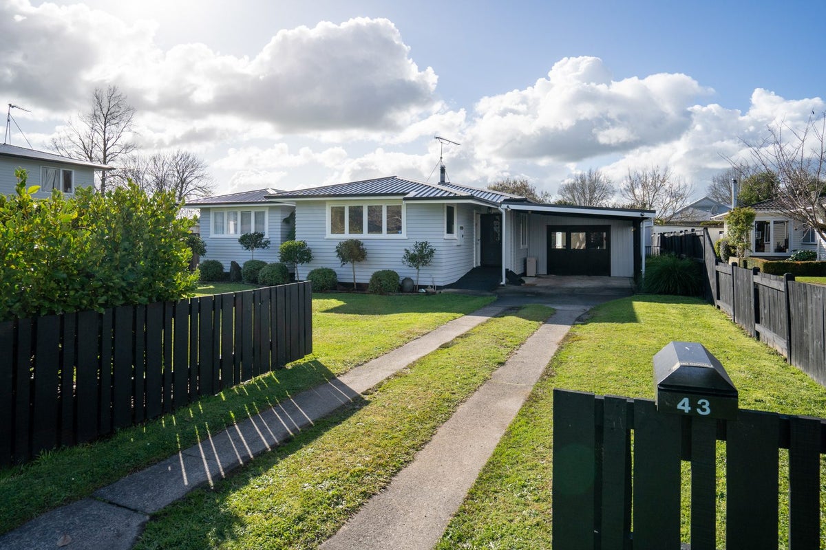43 Arnold Street, Leamington, Cambridge - Carousel 1