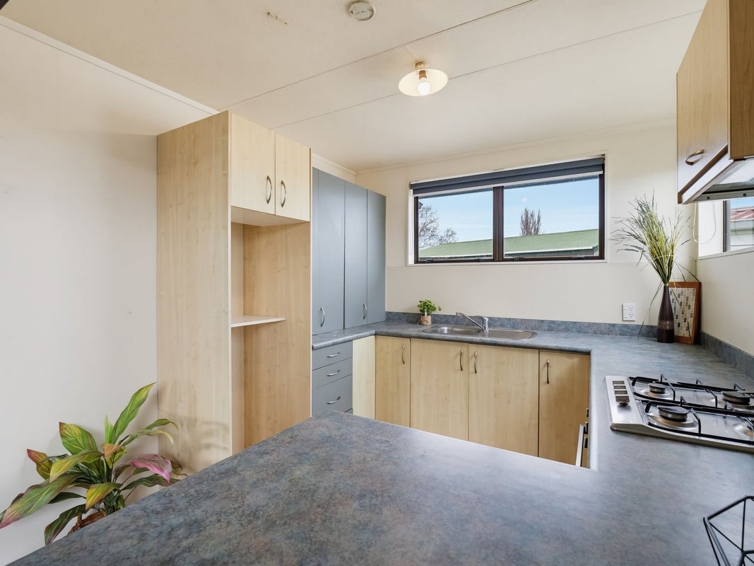 43 Wembley Place, Whanganui East, Whanganui - Carousel 2