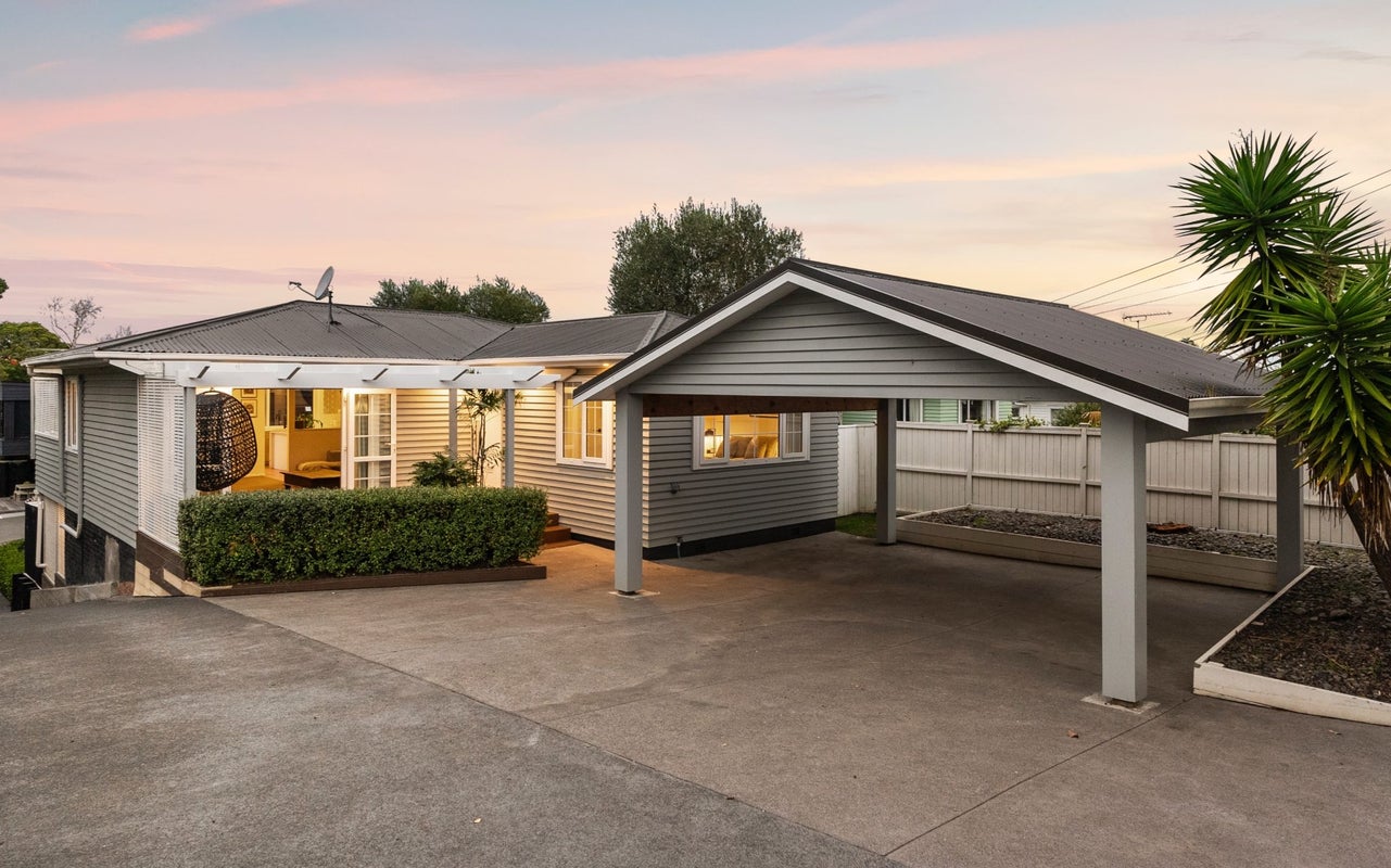 18 Apirana Avenue, Glen Innes, Auckland - Carousel 1