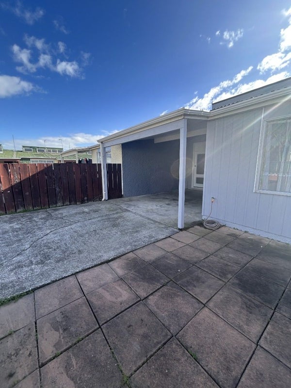 6 Westmere Place, Takaro, Palmerston North - Carousel 9