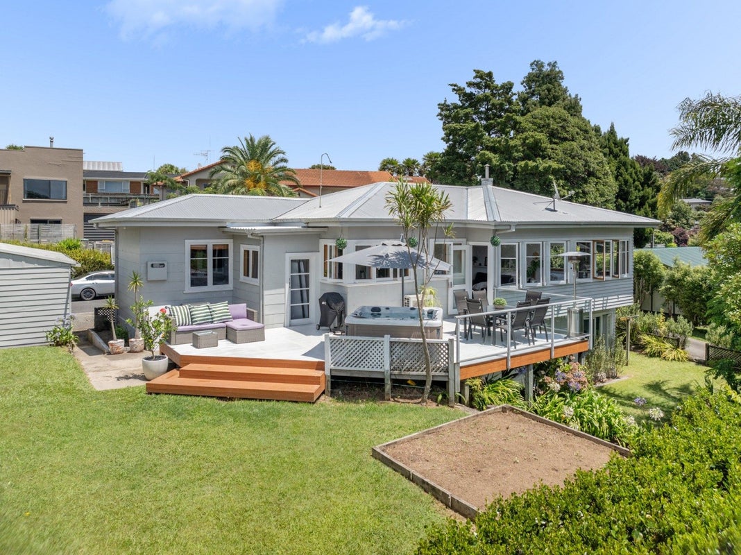 6A Waikareao Way, Brookfield, Tauranga - Carousel 1