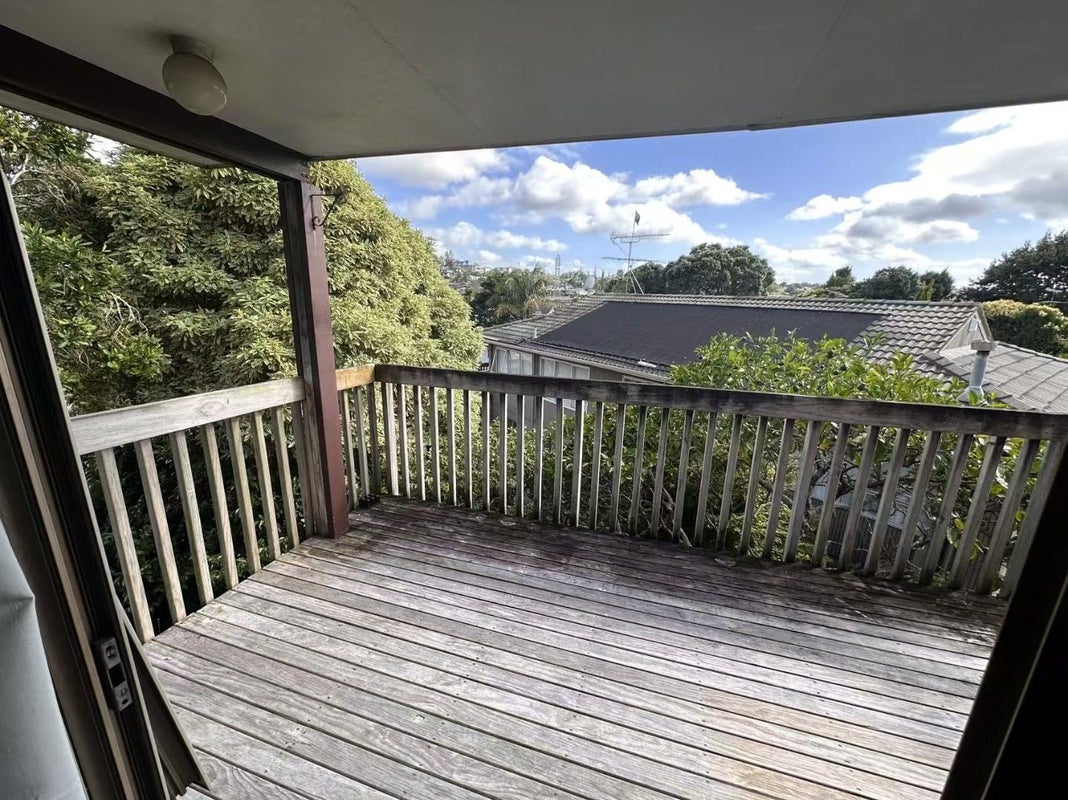 10 Sunnyridge Place, Hillsborough, Auckland - Carousel 14