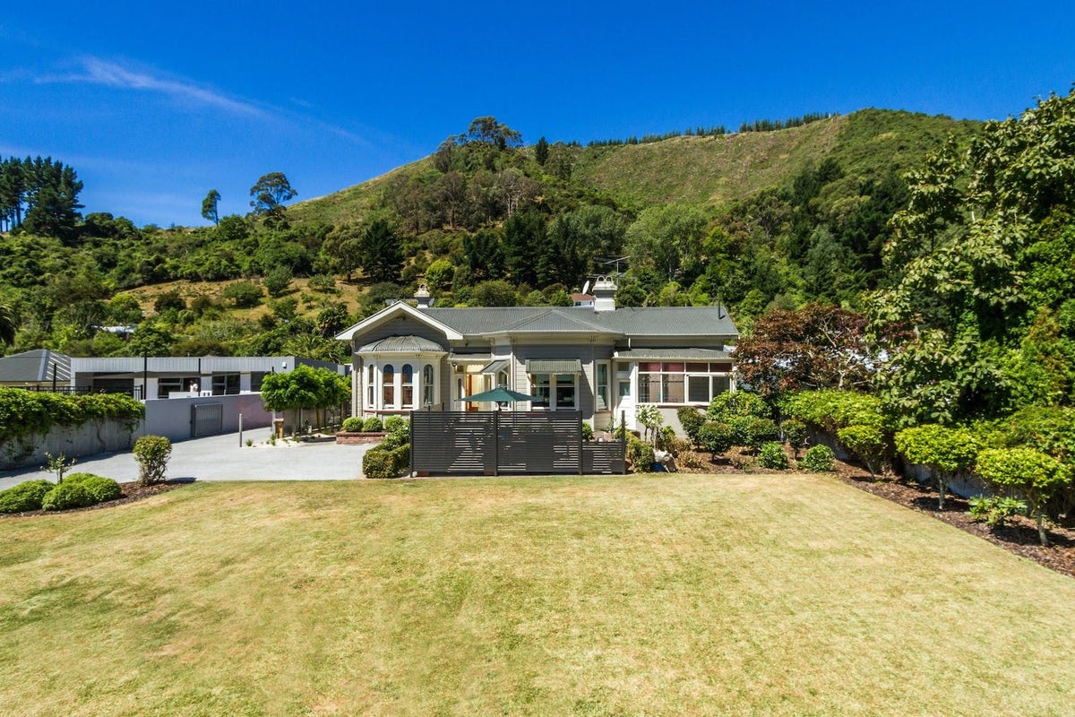 99 Brook Street, The Brook, Nelson - Carousel 38