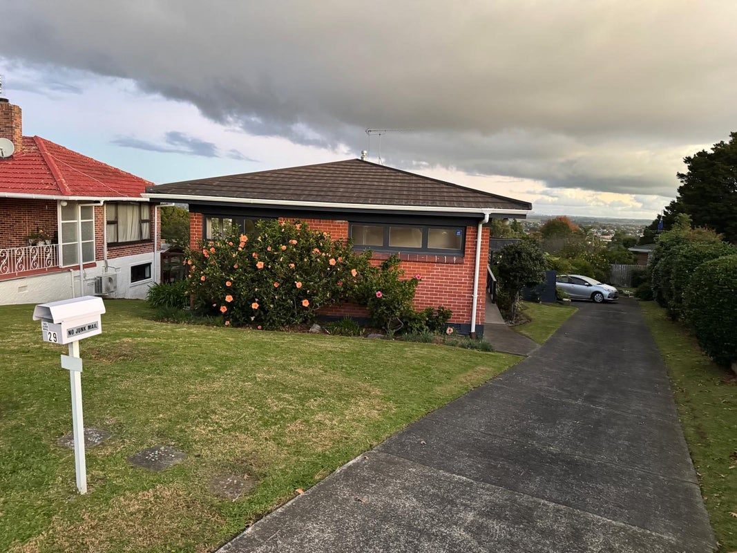 29 Hillcrest Grove, Hillpark, Auckland - Carousel 2
