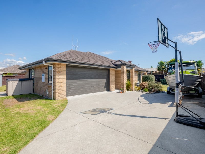 76 Carrington Drive, Papamoa Beach, Papamoa - Carousel 2