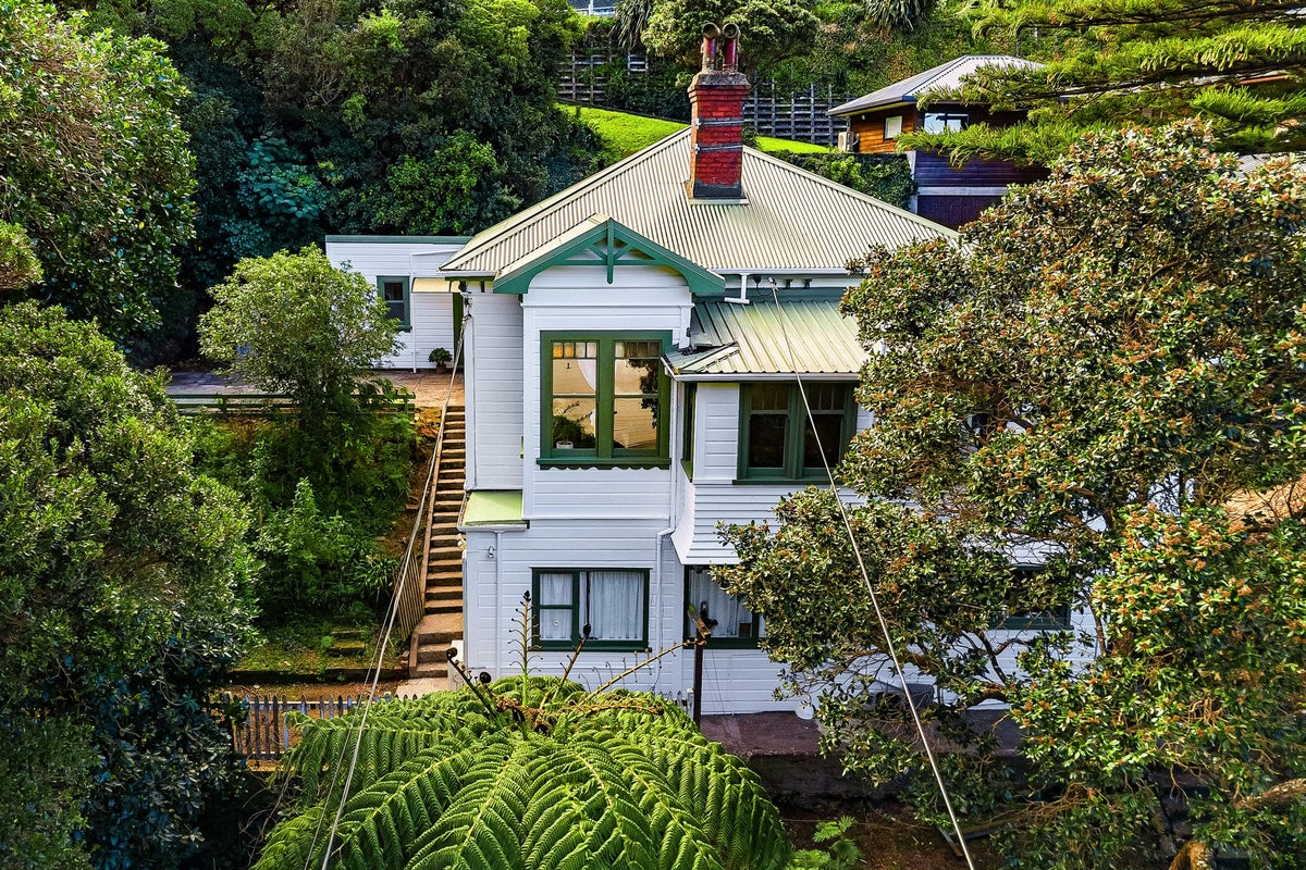 74 Sar Street, Wadestown, Wellington, Wellington - Carousel 1
