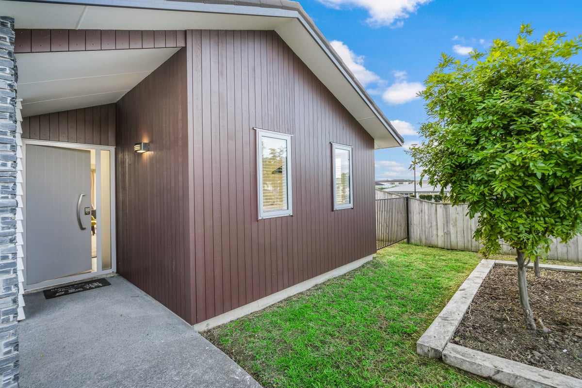 62 Constellation Avenue, Beachlands, Auckland - Carousel 2