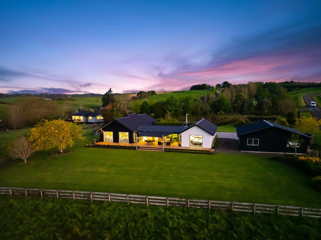 755 Three Mile Bush Road, Kamo - Carousel 50