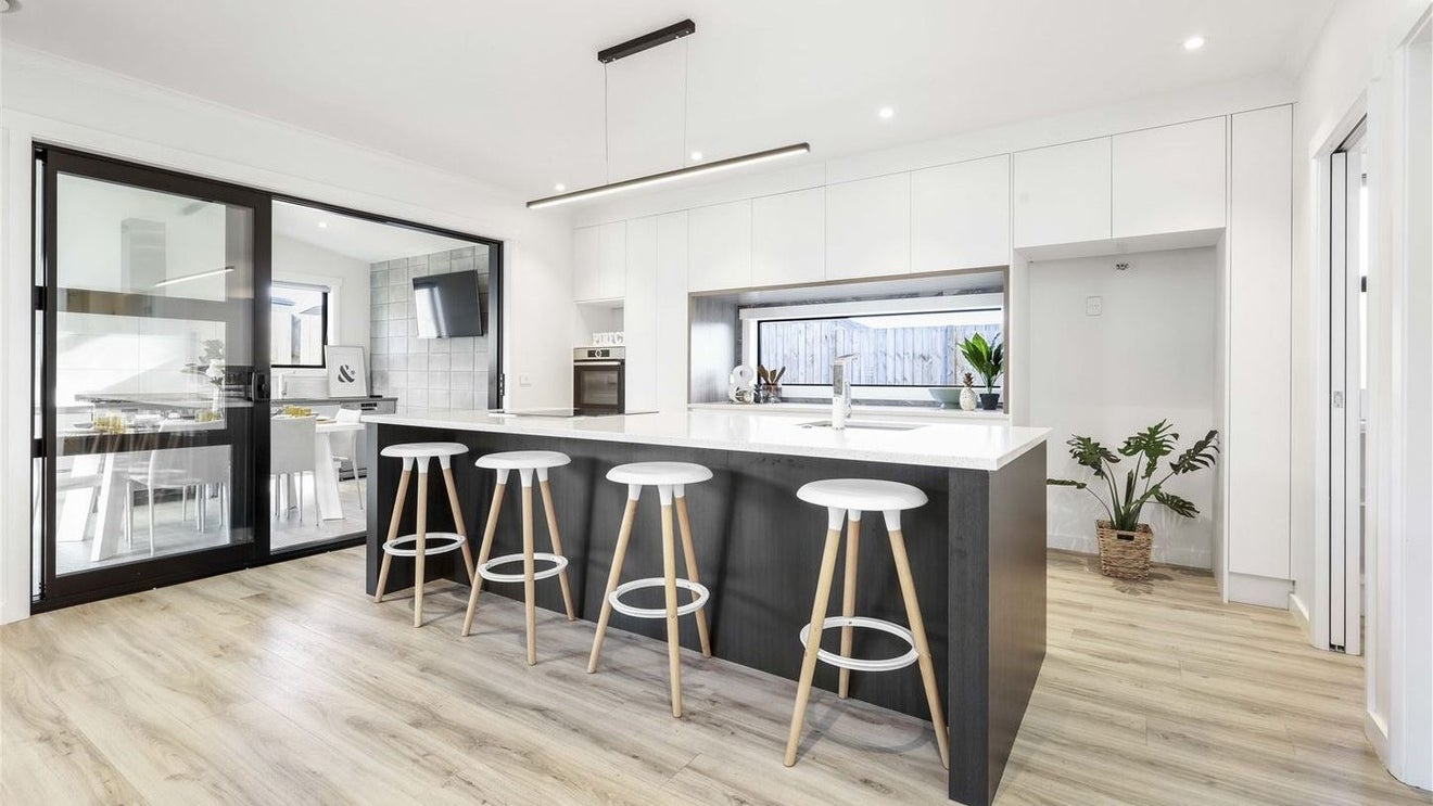 40 The Meadows Drive, Flagstaff, Hamilton - Carousel 1