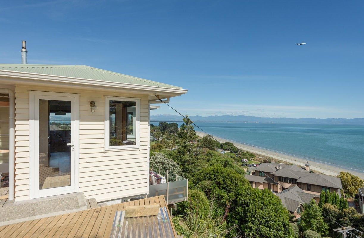 6 Champion Terrace, Moana, Nelson - Carousel 2