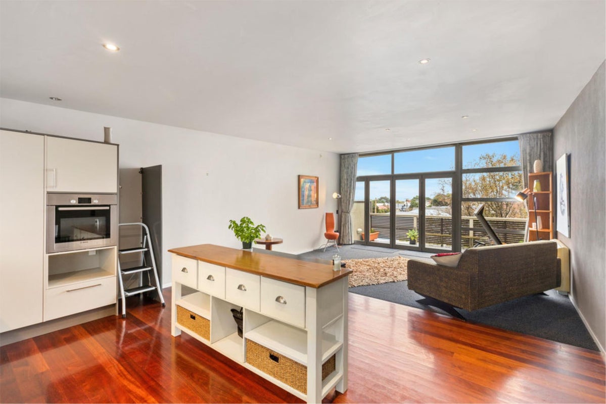 5/220U Jackson Street, Petone, Lower Hutt - Carousel 1