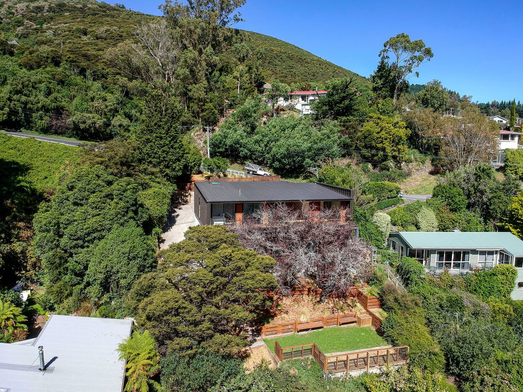 527 North Road, Normanby, Dunedin - Carousel 21