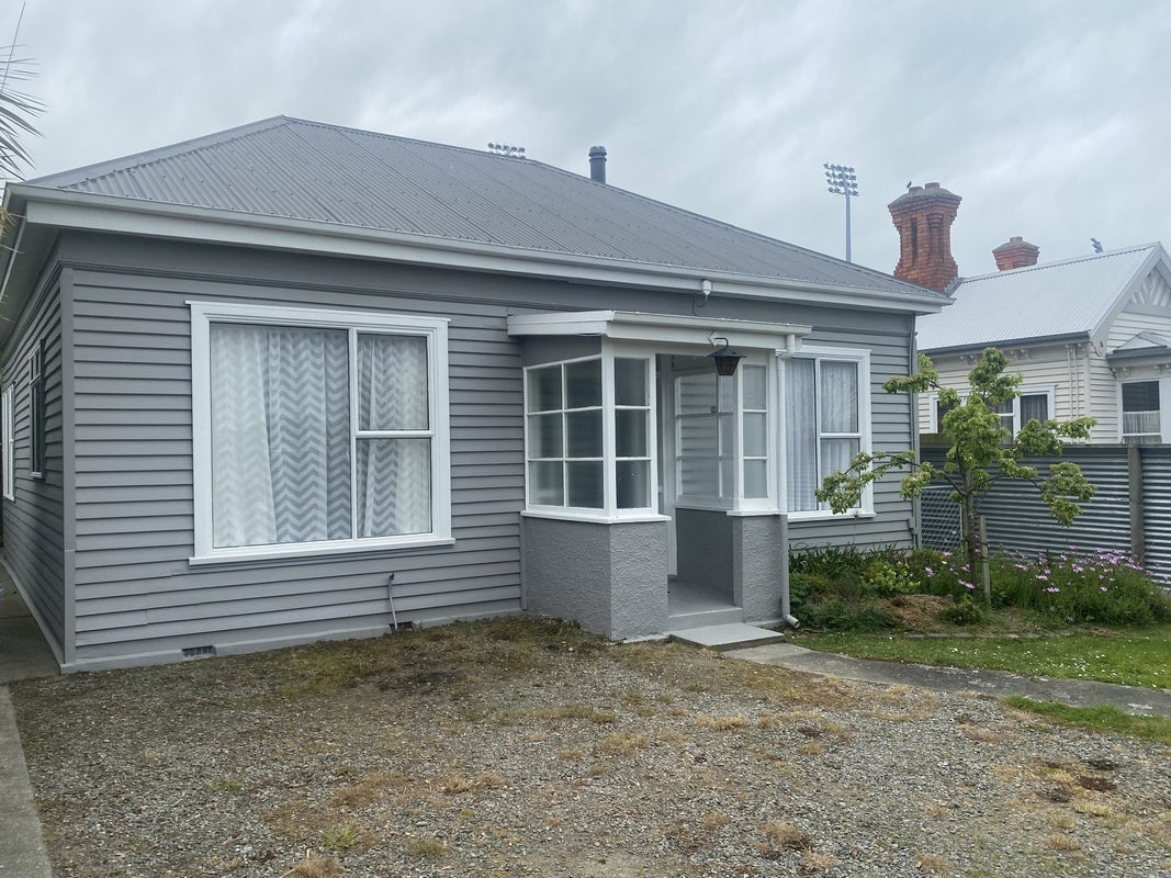 53 Raymond Street, West End, Timaru - Carousel 1