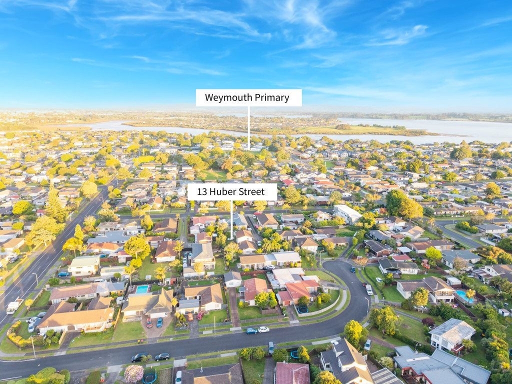 13 Huber Street, Weymouth, Auckland - Carousel 2