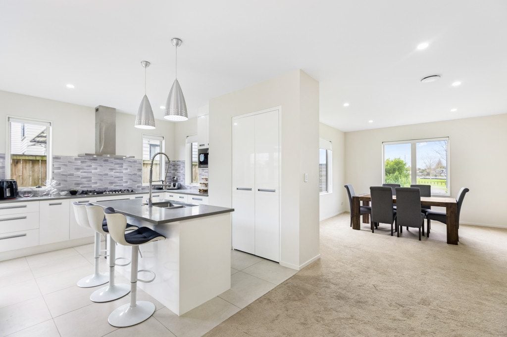19 Edgewater Drive, Karaka, Papakura - Carousel 2