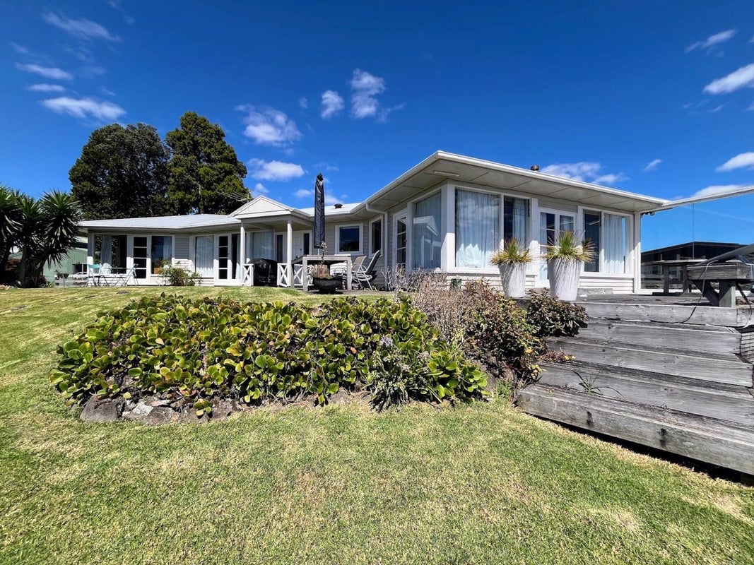 190 Pukekohe East Road, Pukekohe East, Pukekohe - Carousel 1