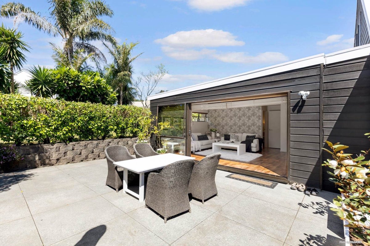 15 Centorian Drive, Windsor Park, Auckland - Carousel 16